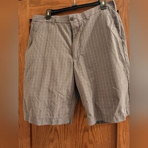 Men's Classic Pinstripe Golf Shorts in Gray, size 34